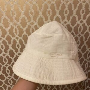 Balenciaga white Bucket Hat